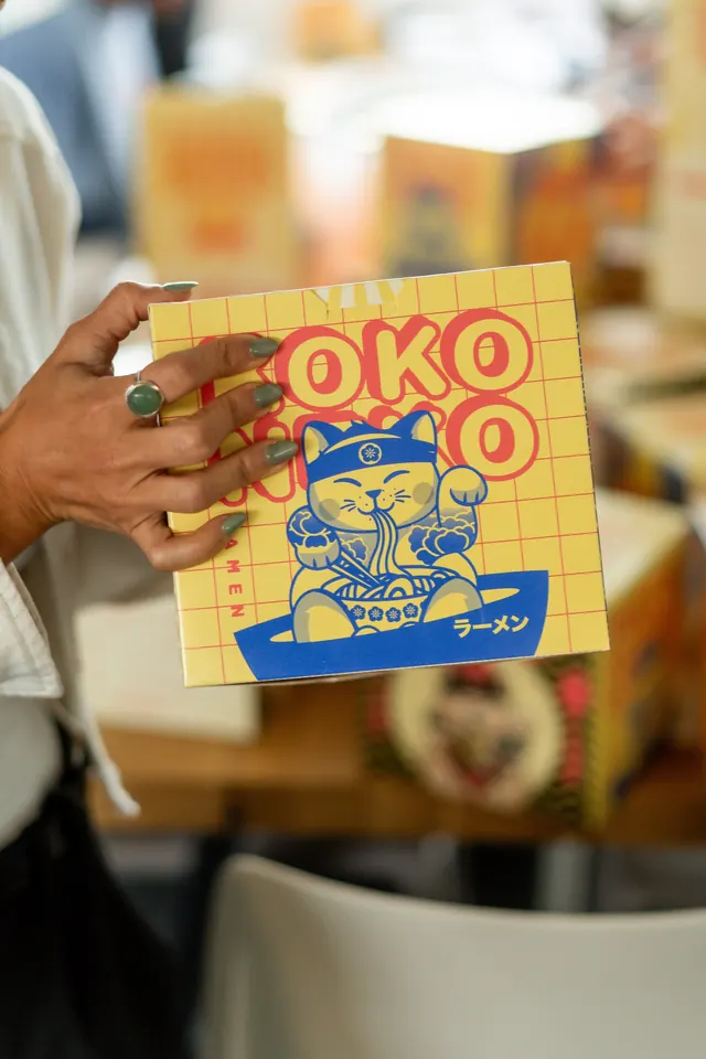 יד מחזיקה קופסת KOKO NEKO צבעונית